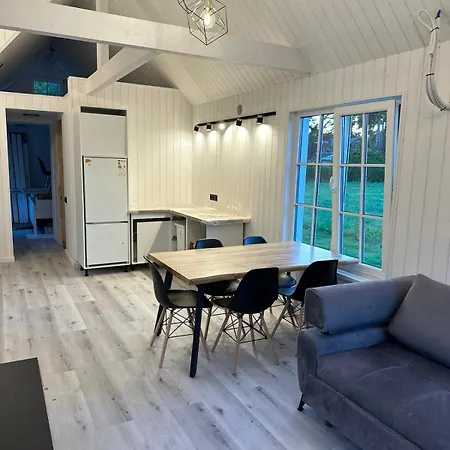 Melluzi Tiny House 60m2 * Jūrkalne