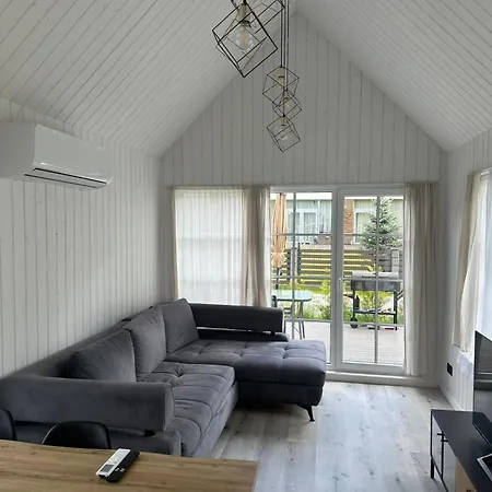 Hébergement de vacances Melluzi Tiny House 60m2 *